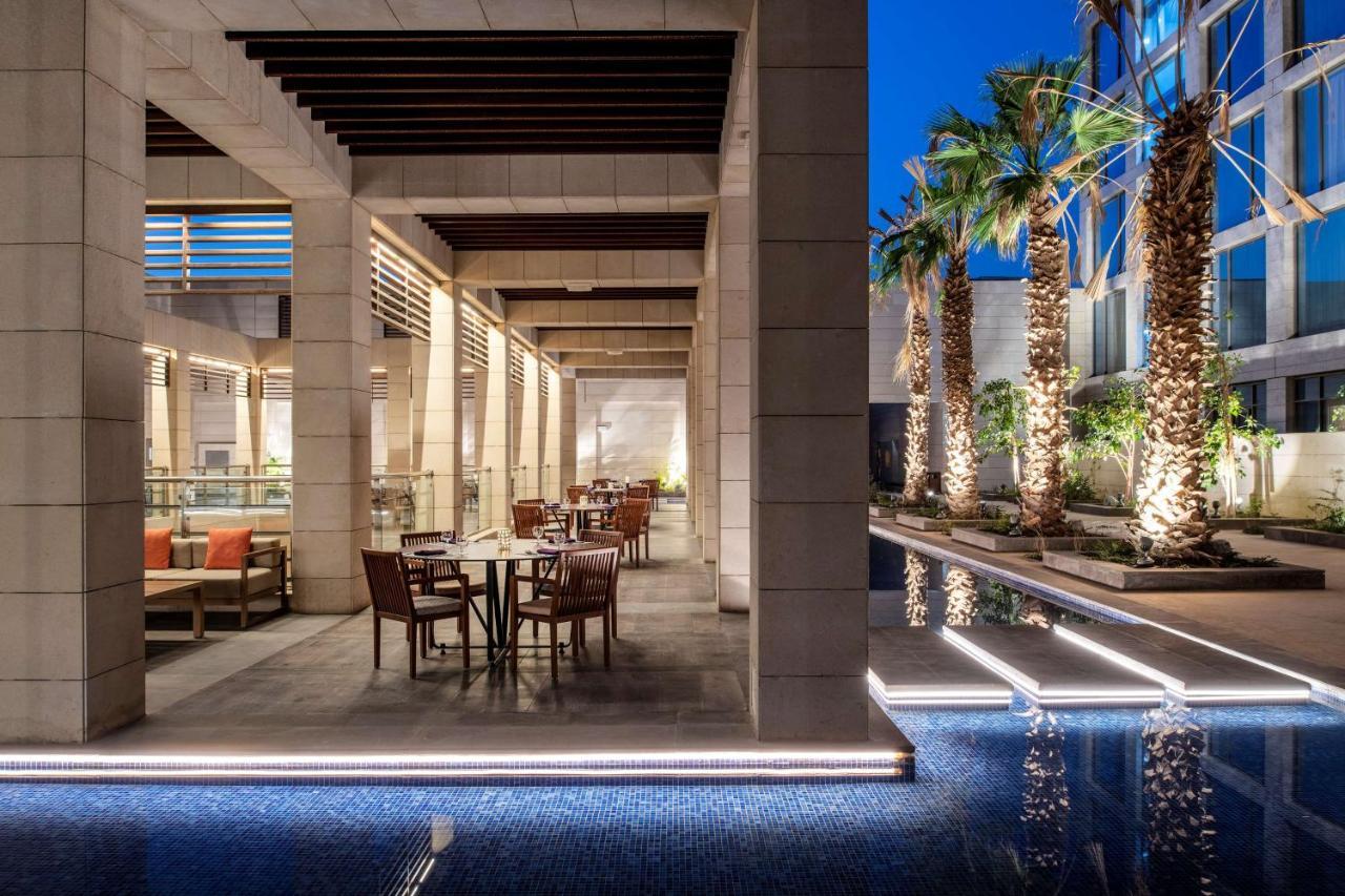 Doubletree Suites By Hilton - Riyadh Financial District Kültér fotó