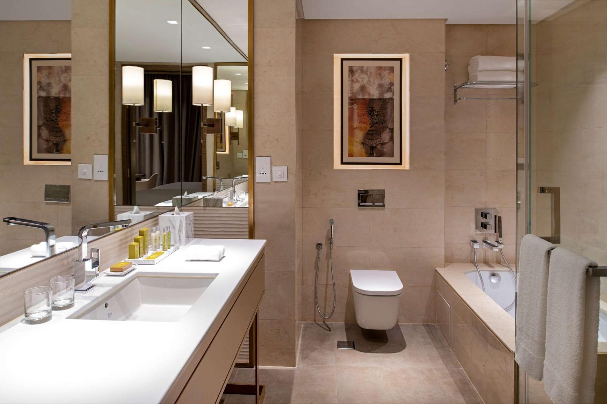 Doubletree Suites By Hilton - Riyadh Financial District Kültér fotó
