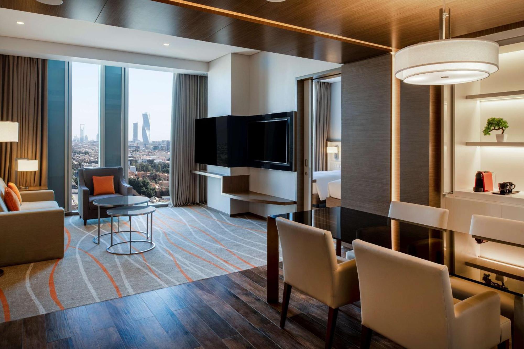 Doubletree Suites By Hilton - Riyadh Financial District Kültér fotó